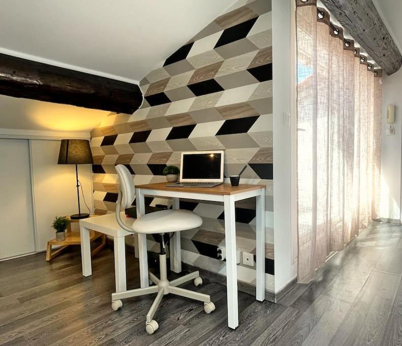 Апартаменты Charme Urbain Sous Les Toits-Terrasse/Clim/Parking Безье Экстерьер фото