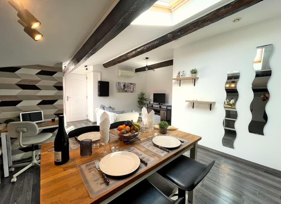 Апартаменты Charme Urbain Sous Les Toits-Terrasse/Clim/Parking Безье Экстерьер фото