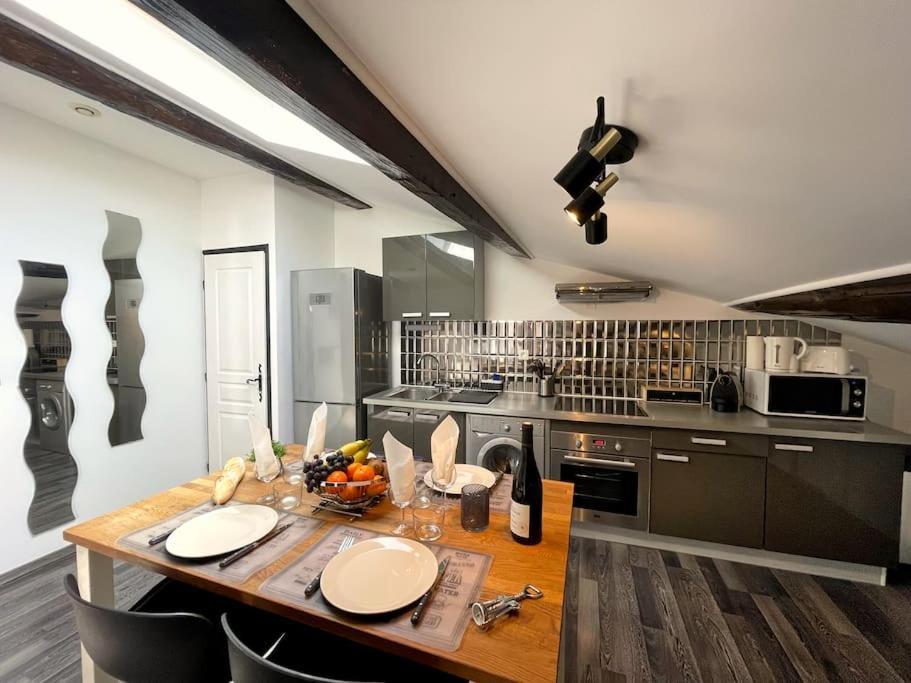 Апартаменты Charme Urbain Sous Les Toits-Terrasse/Clim/Parking Безье Экстерьер фото