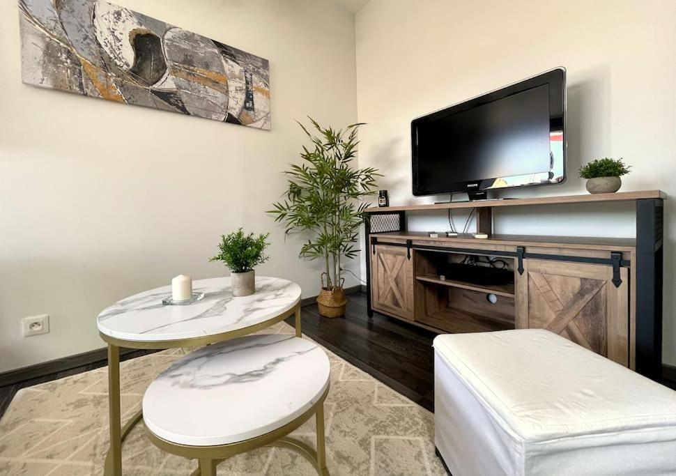 Апартаменты Charme Urbain Sous Les Toits-Terrasse/Clim/Parking Безье Экстерьер фото